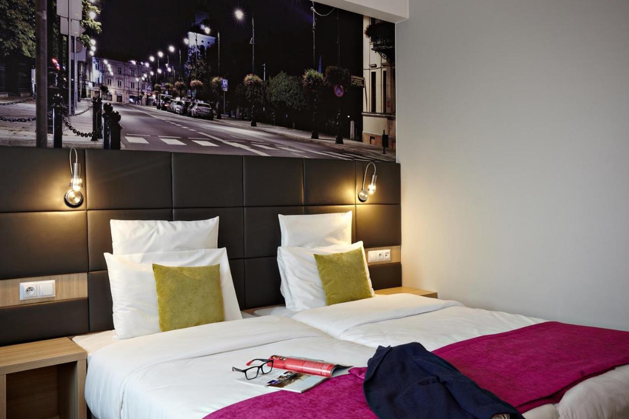 Vestil Hotel Piotrków Trybunalski Extérieur photo
